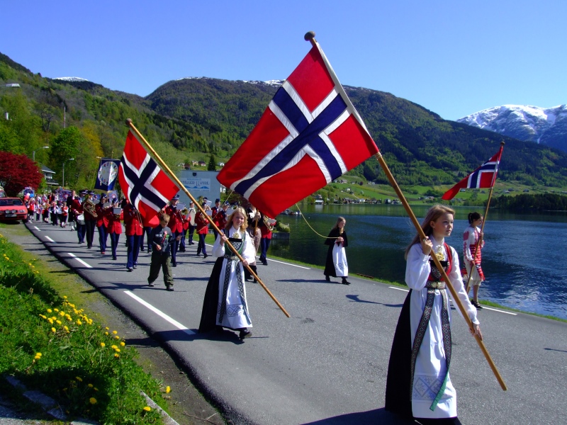 Ulvik, Festumzug zum Nationalfeiertag