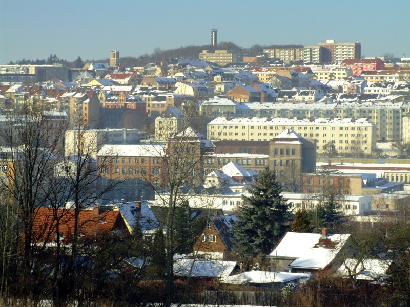 Blick auf B&auml;rensteinturm, Bahnhofssiedlung