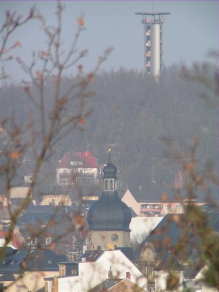 der B&auml;rensteinturm und die Lutherkirche von der Klemmstra&szlig;e gesehen