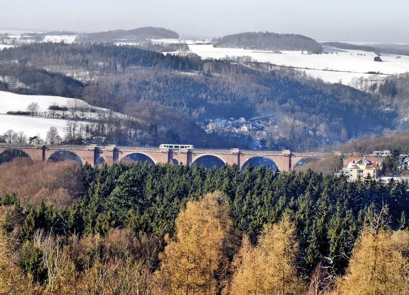 Blick auf die Elstertalbr&uuml;cke vom Mosenturm